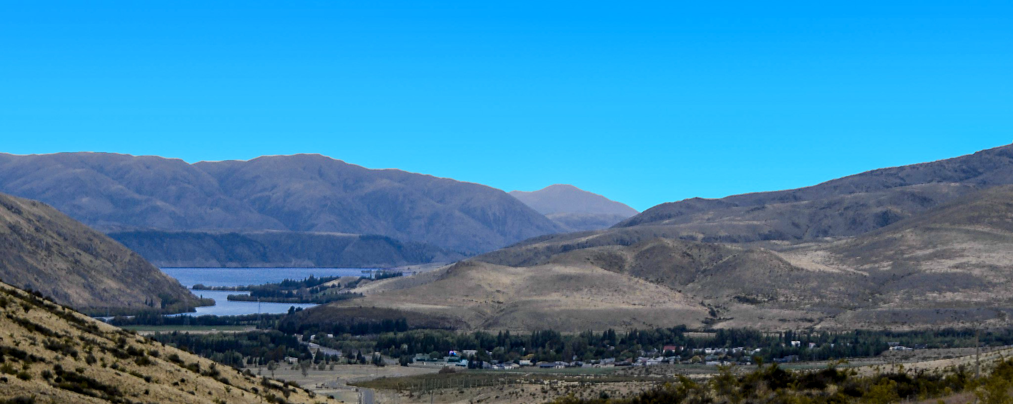 Otematata township and the Waitaki Valley, New Zealand